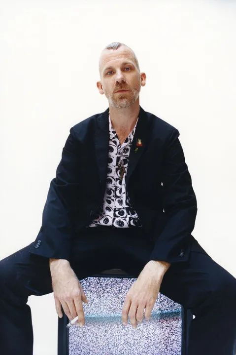 西装居然成为了supreme的定番产品 还有哪些品牌在变化