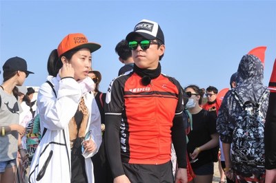 极限男人帮垦丁之旅 黄渤投球百发百中引爆欢乐