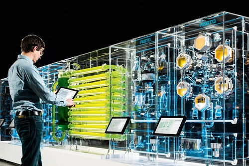 培养藻类制造生物燃料 科技创新下的绿色未来